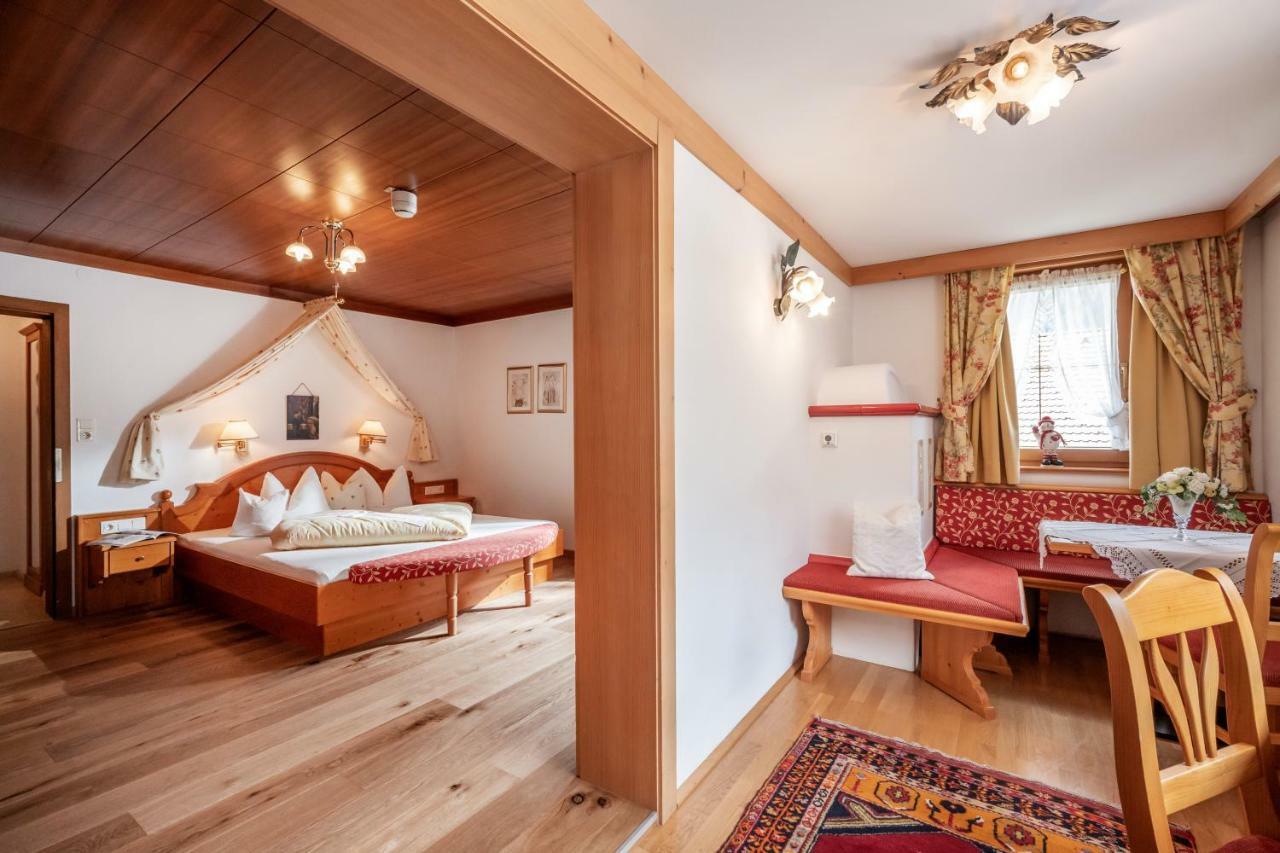 Hotel Viktoria & Landhaus Joggl Mayrhofen Ngoại thất bức ảnh