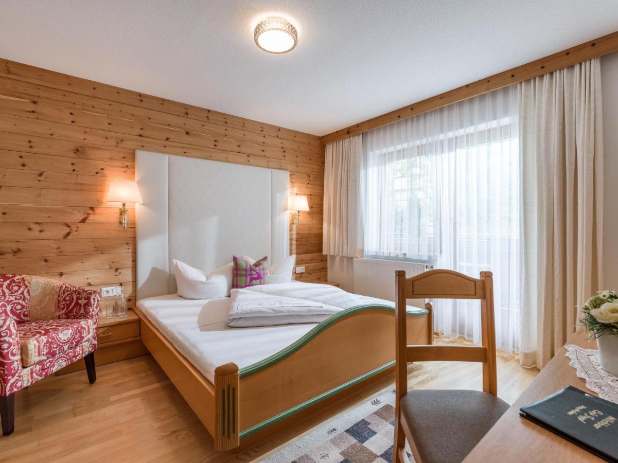 Hotel Viktoria & Landhaus Joggl Mayrhofen Ngoại thất bức ảnh